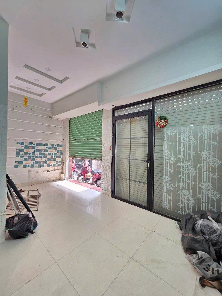 Bán Nhà Phân Lô Hoàng Hoa Thám - Vị Trí Đắc Địa, Kinh Doanh Đỉnh