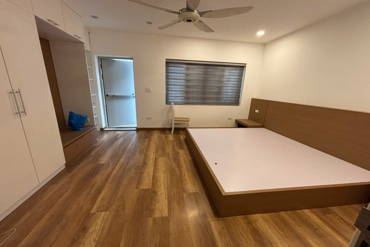 SIÊU HIẾM - XUÂN LA - PHÂN LÔ - THANG MÁY -  THOÁNG TRƯỚC SAU - GARA - Ô TÔ TRÁNH - KINH DOANH VĂN