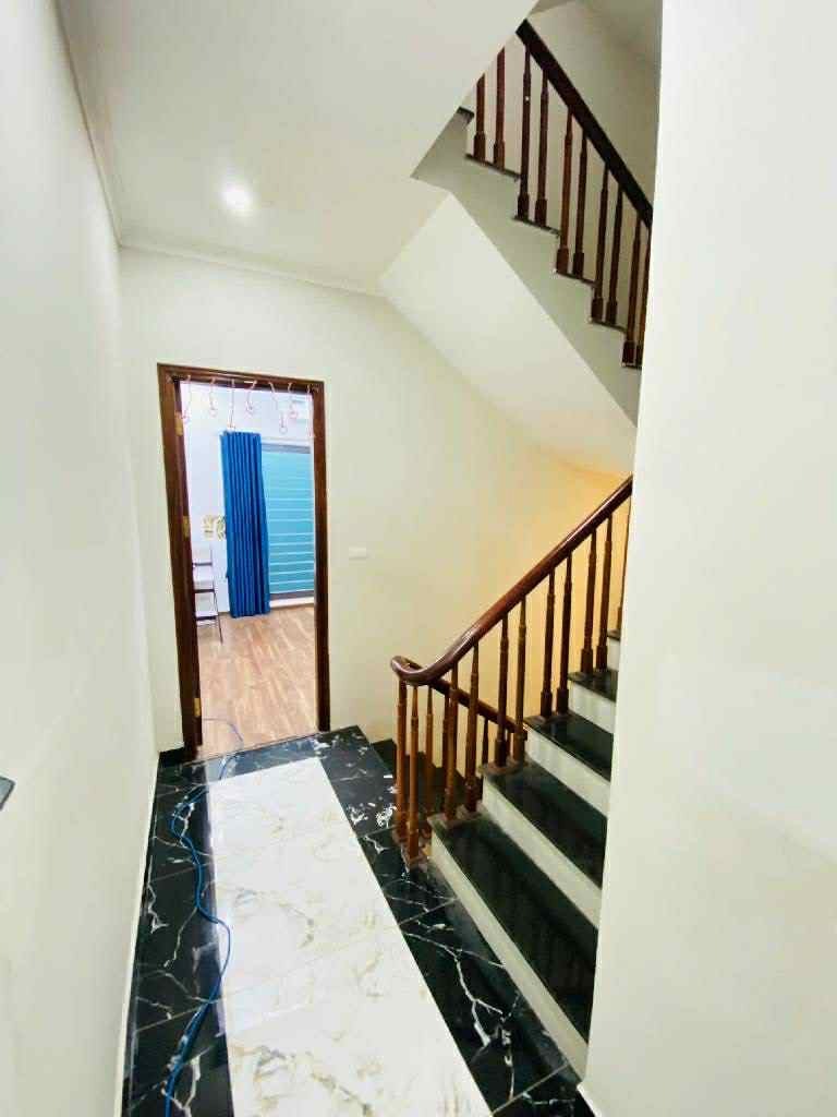 Nhà Phố Nguyễn Đức Cảnh 68m2, 3 Tầng, Kinh Doanh, Giá 11 Tỷ