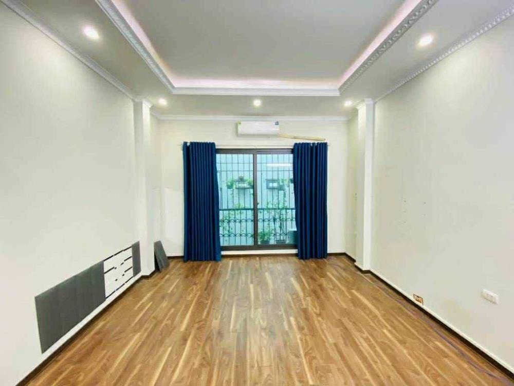 Nhà Phố Nguyễn Đức Cảnh 68m2, 3 Tầng, Kinh Doanh, Giá 11 Tỷ