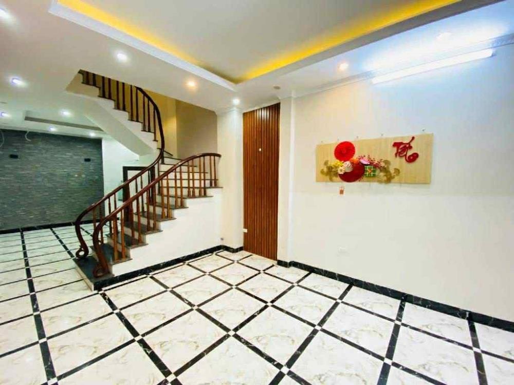 Nhà Phố Nguyễn Đức Cảnh 68m2, 3 Tầng, Kinh Doanh, Giá 11 Tỷ