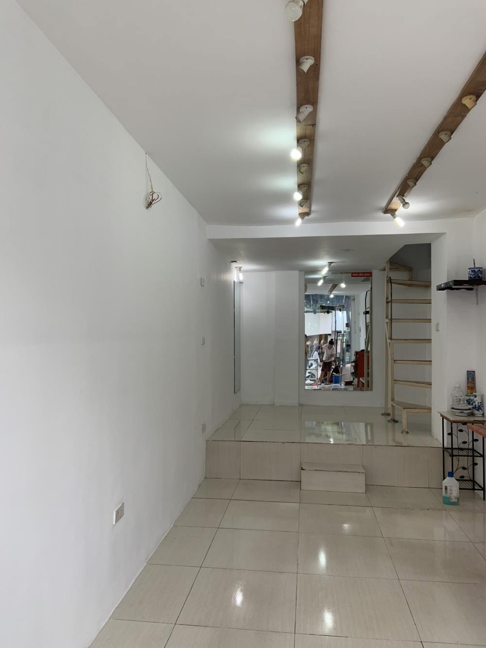 Cho Thuê Nhà Mặt Phố Phạm Ngọc Thạch, Đống Đa - 18tr/tháng