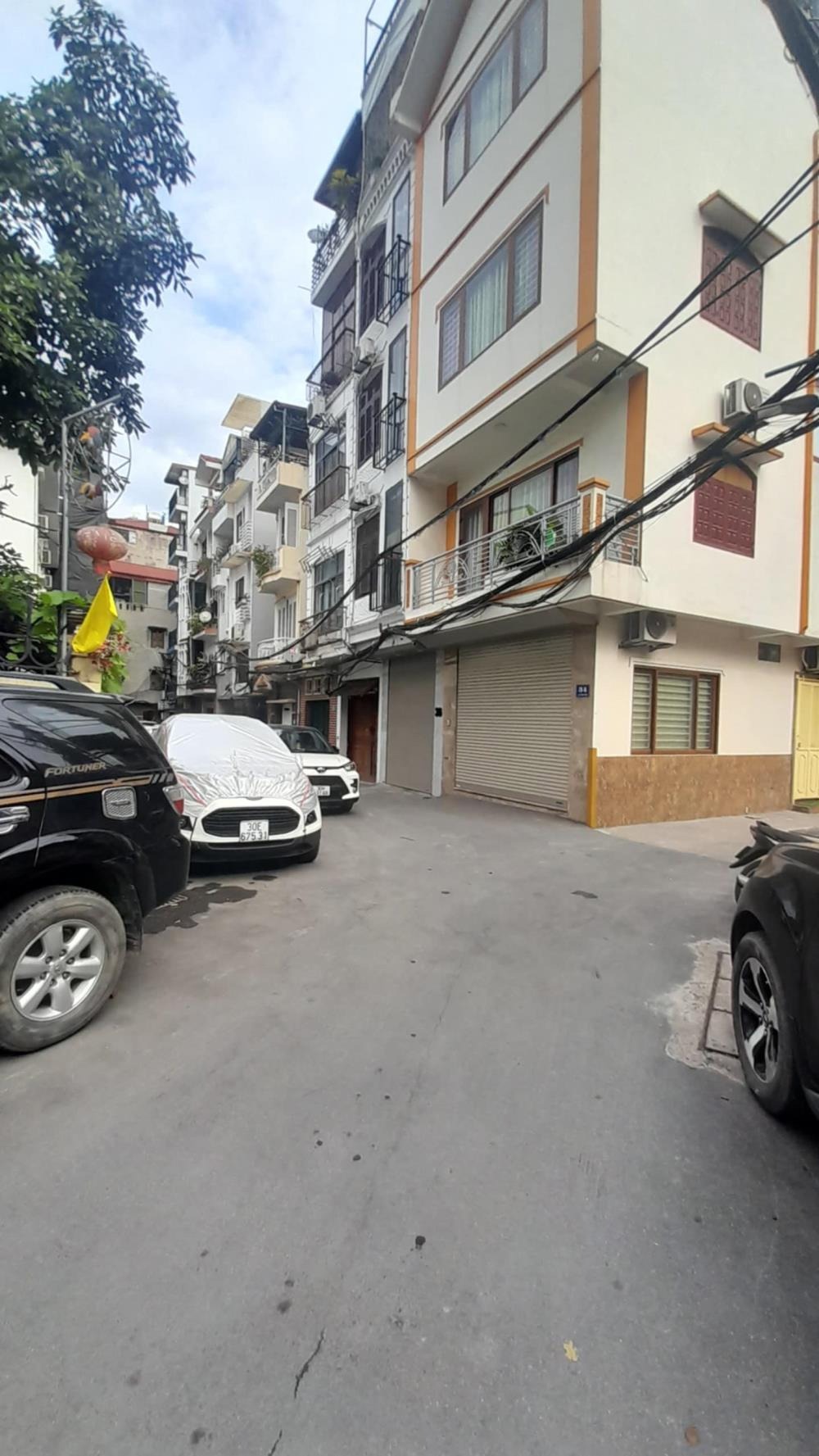 Bán Nhà Phân Lô Ô Tô Tây Hồ 46m2 - 5 Tầng - 16.5 Tỷ - Vị Trí Đắc Địa
