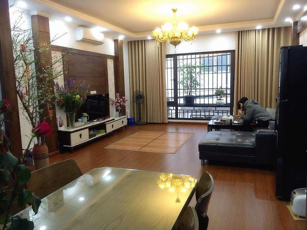Bán nhà phố Ba Đình - Tôn Thất Thiệp - 52m2, 4 tầng, ô tô tránh - Giá 23.89 tỷ
