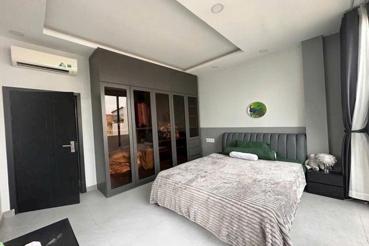 NGAY KHU CHẾ XUẤT TÂN THUẬN, PHƯỜNG TÂN THUẬN (MỚI) NHÀ 2 TẦNG 4PN- 90M2 - nhỉnh 6 tỷ