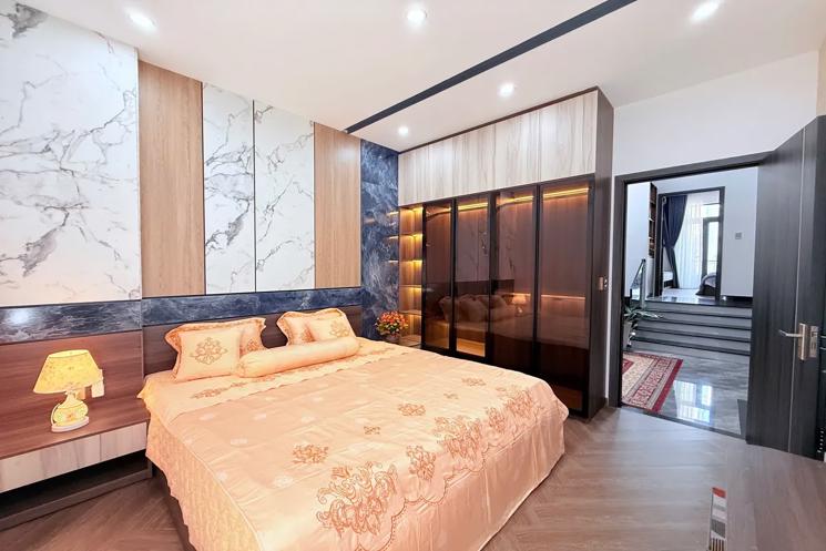 NHÀ 3 TẦNG MỚI XÂY GẦN BIỂN – CHỈ 60m ĐẾN TRƯỜNG LƯƠNG THÊ VINH HOÀ MÌNH LIÊN CHIỂU