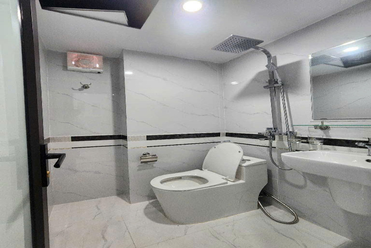 bán CHDV rẻ nhất xuân la- ngõ 38 ĐẠI HỌC NỘI VỤ 52M 7 TẦNG ,THANG MÁY.KHU VỰC CHO THUÊ LUÔN FULL