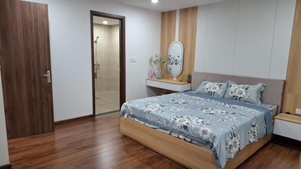 Căn Hộ 3 Phòng Ngủ View Đẹp - Giá Chỉ 59 Triệu/m² - Trung Tâm Văn Điển