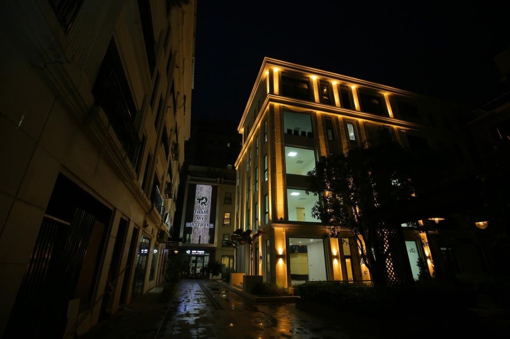 Bán Gấp Căn Góc ShopHouse Nguyễn Tuân - Vị Trí Đắc Địa, Kinh Doanh Sầm Uất