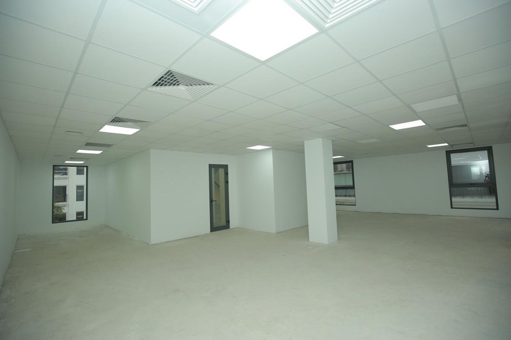 Bán Gấp Căn Góc ShopHouse Nguyễn Tuân - Vị Trí Đắc Địa, Kinh Doanh Sầm Uất