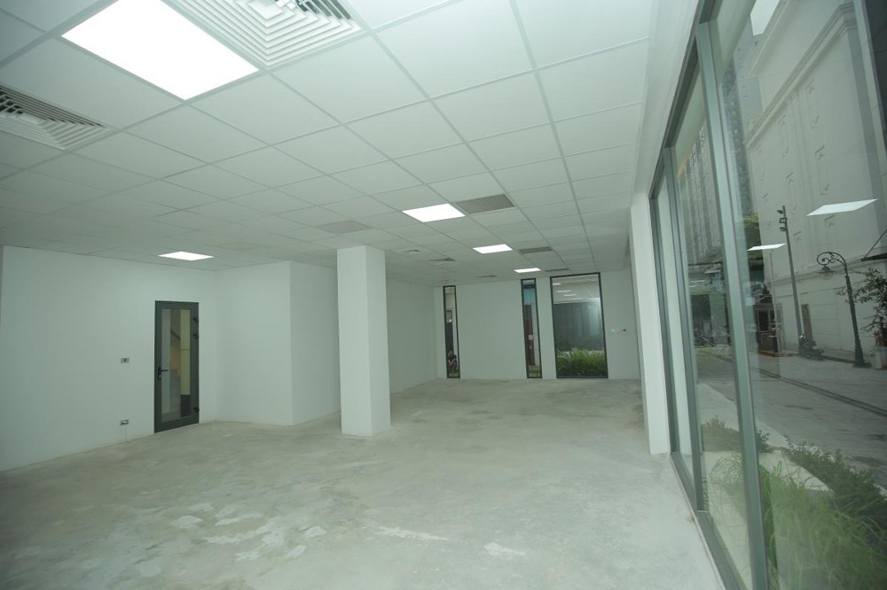 Bán Gấp Căn Góc ShopHouse Nguyễn Tuân - Vị Trí Đắc Địa, Kinh Doanh Sầm Uất