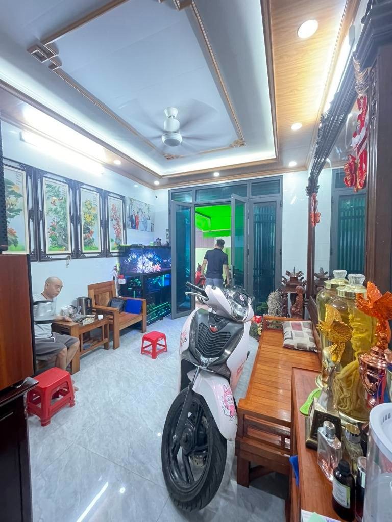 Bán nhà Đại Từ, Hà Nội - 36m2, 5 tầng, Giá 7.95 tỷ - Vị trí đẹp, Tiện ích đầy đủ