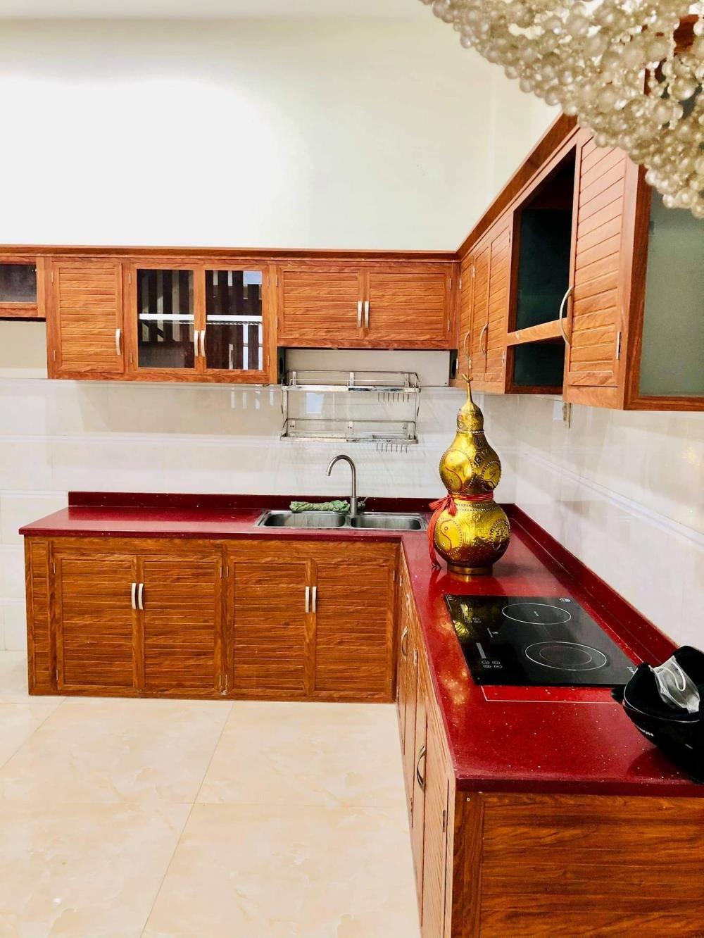 Bán nhà 4 tầng, 42m2, 7.3 tỷ - Vị trí đẹp, xe hơi vào tận nhà - Võ Văn Tần, Quận 3