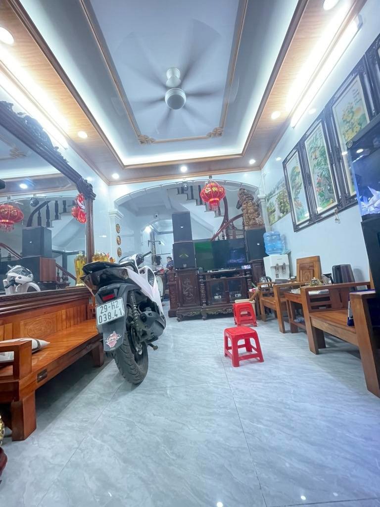 Bán nhà Đại Từ, Hà Nội - 36m2, 5 tầng, Giá 7.95 tỷ - Vị trí đẹp, Tiện ích đầy đủ