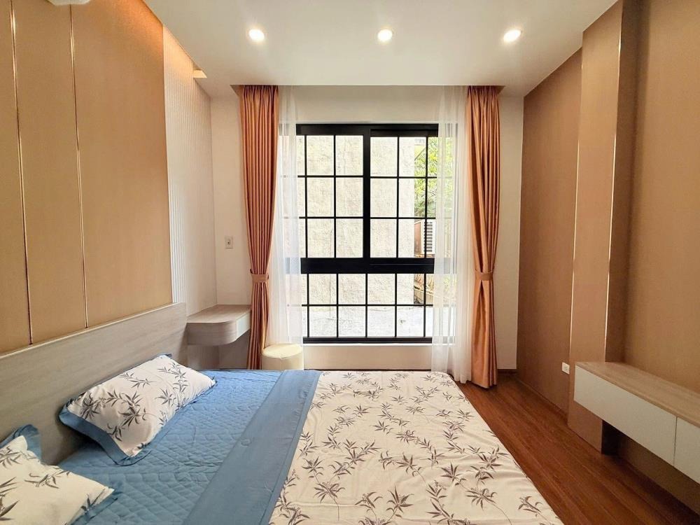 Nhà Đẹp Hoàng Hoa Thám: 46m² x 4 Tầng, Full Nội Thất, Ba Gác Đỗ Cửa