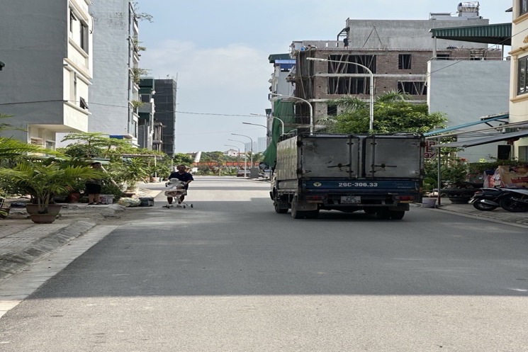 NGỌC THỤY,LONG BIÊN 23tỷ 80m NHÀ C4,Ô TÔ VỈA HÈ KINH DOANH,VĂN PHÒNG,CHO THUÊ ĐỈNH