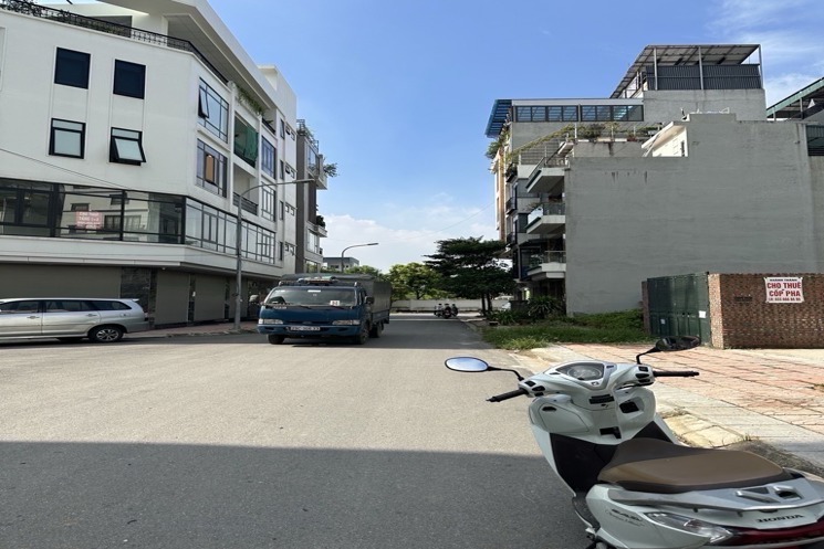 NGỌC THỤY,LONG BIÊN 23tỷ 80m NHÀ C4,Ô TÔ VỈA HÈ KINH DOANH,VĂN PHÒNG,CHO THUÊ ĐỈNH