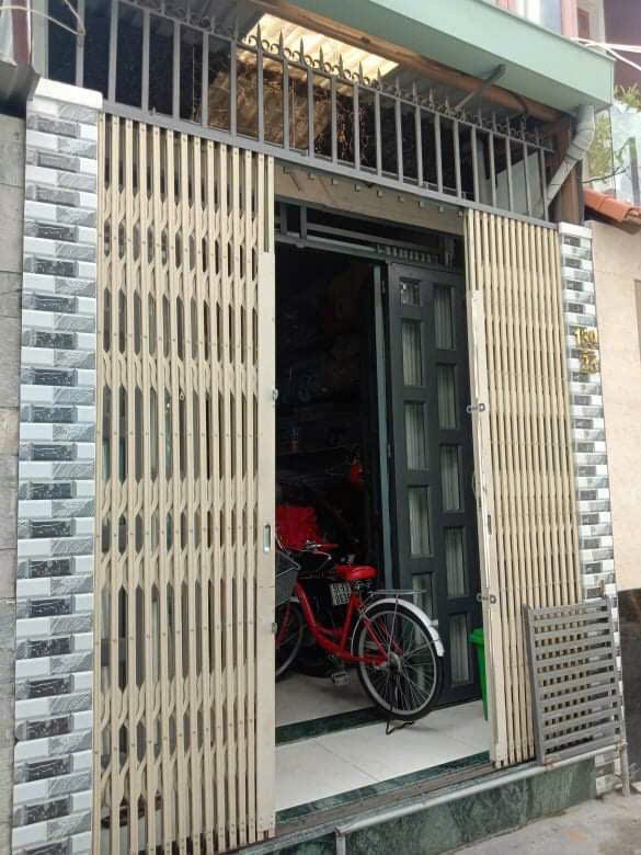 Cho Thuê Nguyên Căn Quận 4 - Giá Rẻ, Vị Trí Thuận Tiện