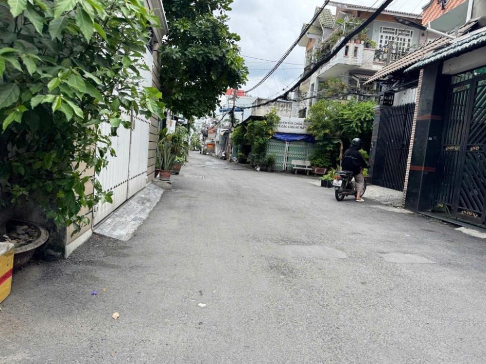 Bán Đất Tặng Dãy Trọ 5 Phòng, DT 72m2 - Vị Trí Đắc Địa, Gần EMart