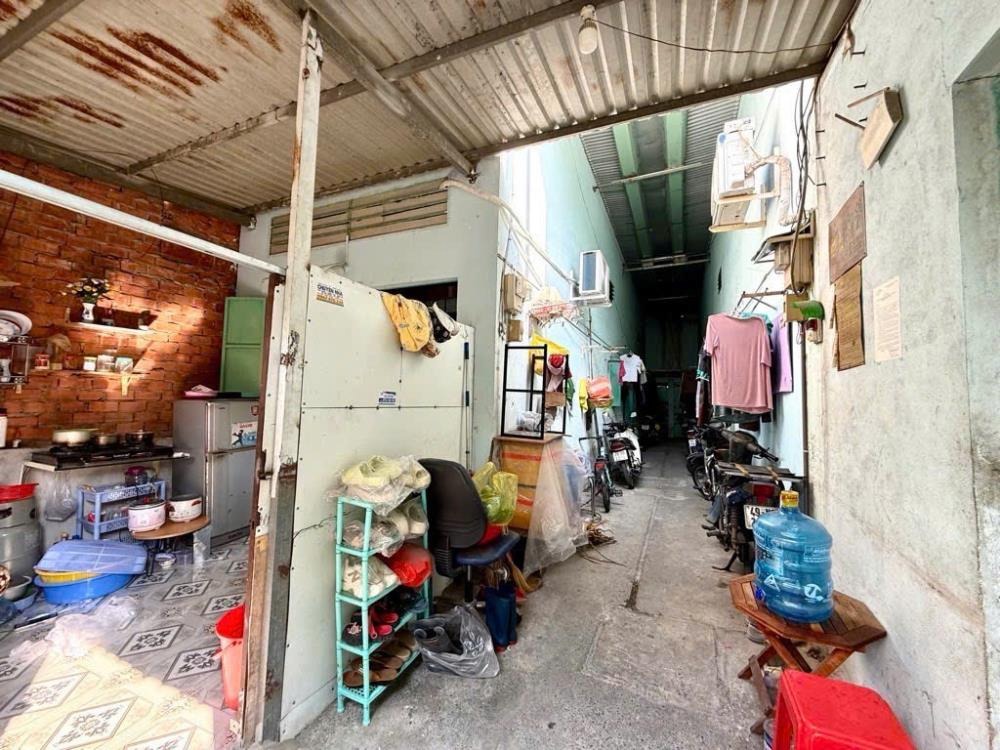 Bán Đất Tặng Dãy Trọ 5 Phòng, DT 72m2 - Vị Trí Đắc Địa, Gần EMart