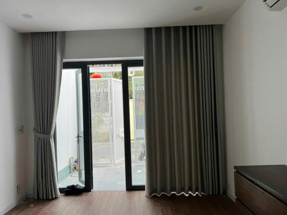 Bán Nhà Mặt Tiền Gò Vấp - 90m2, 4 Tầng, Sát ĐH Công Nghiệp 4 - Giá Tốt