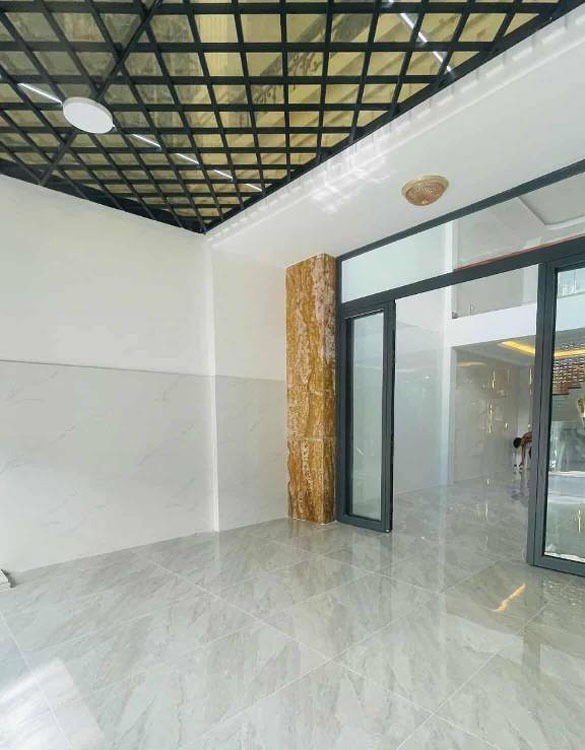 Nhà đẹp 4 tầng, hẻm xe tải, Lạc Long Quân - Giá 14.9 tỷ TL