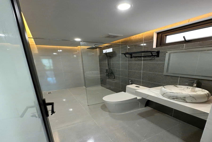 Bán nhà Trường Lâm 40m MT5.1m 6 tầng thang máy lô góc gara ô tô hơn 9 tỷ