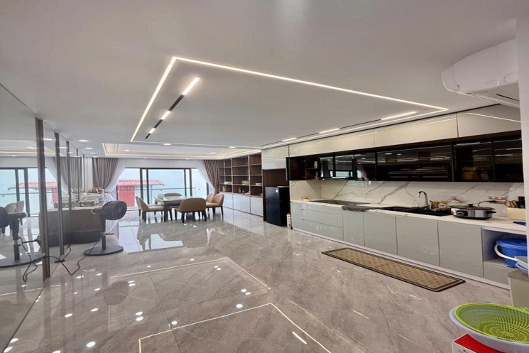 Bán nhà Lâm Hạ 45m 7 tầng thang máy lô góc phân lô ô tô tránh giá 16.8 tỷ