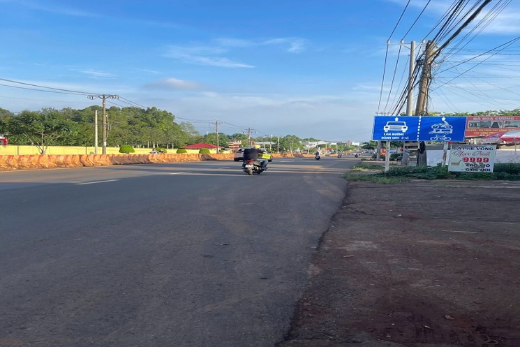 BÁN GẤP ĐẤT MẶT TIỀN ĐƯỜNG ĐT741 (PHÚ RIỀNG ĐỎ) – TRUNG TÂM THÀNH PHỐ ĐỒNG XOÀI