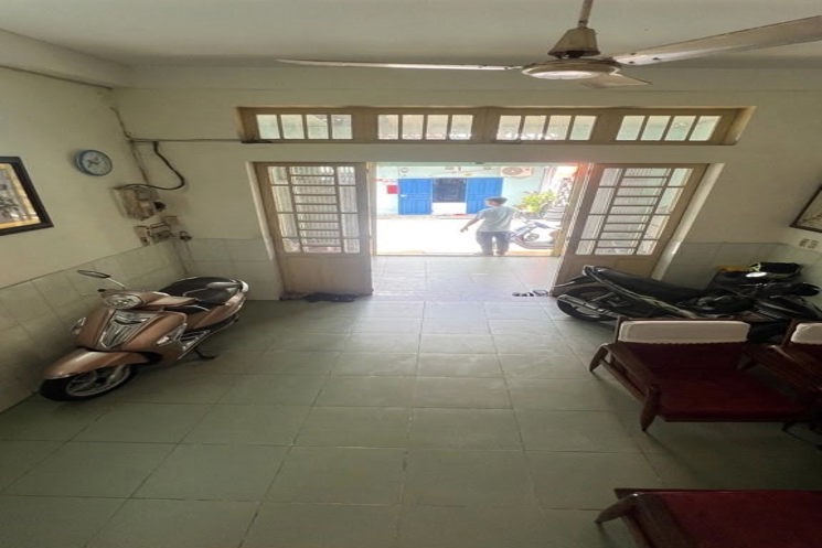 GIẢM 1 TỶ  NHÀ HẺM KINH DOANH NGAY EMART, GẦN CHỢ