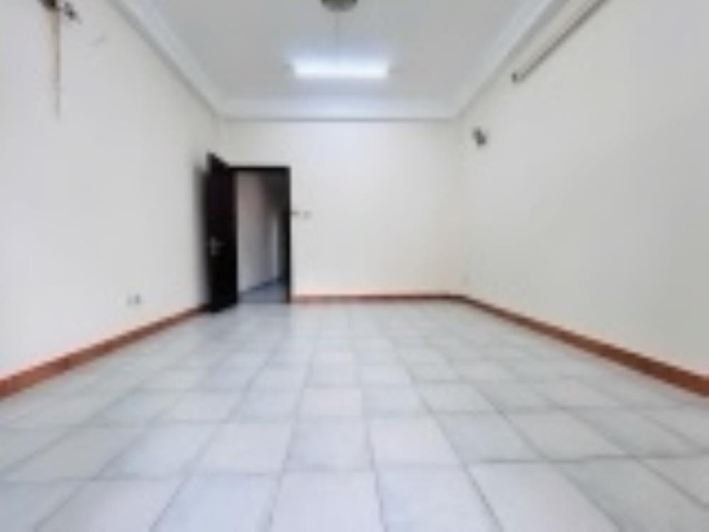Cho Thuê Nhà Mặt Tiền Đường Yên Thế, Tân Bình - Vị Trí Đắc Địa, Kinh Doanh Sầm Uất