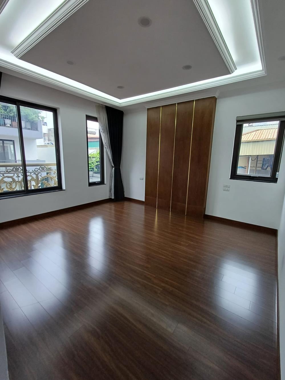 Cho Thuê Biệt Thự Mỹ Đình 2 Hiện Đại, Mặt Tiền 12m - 35tr/tháng