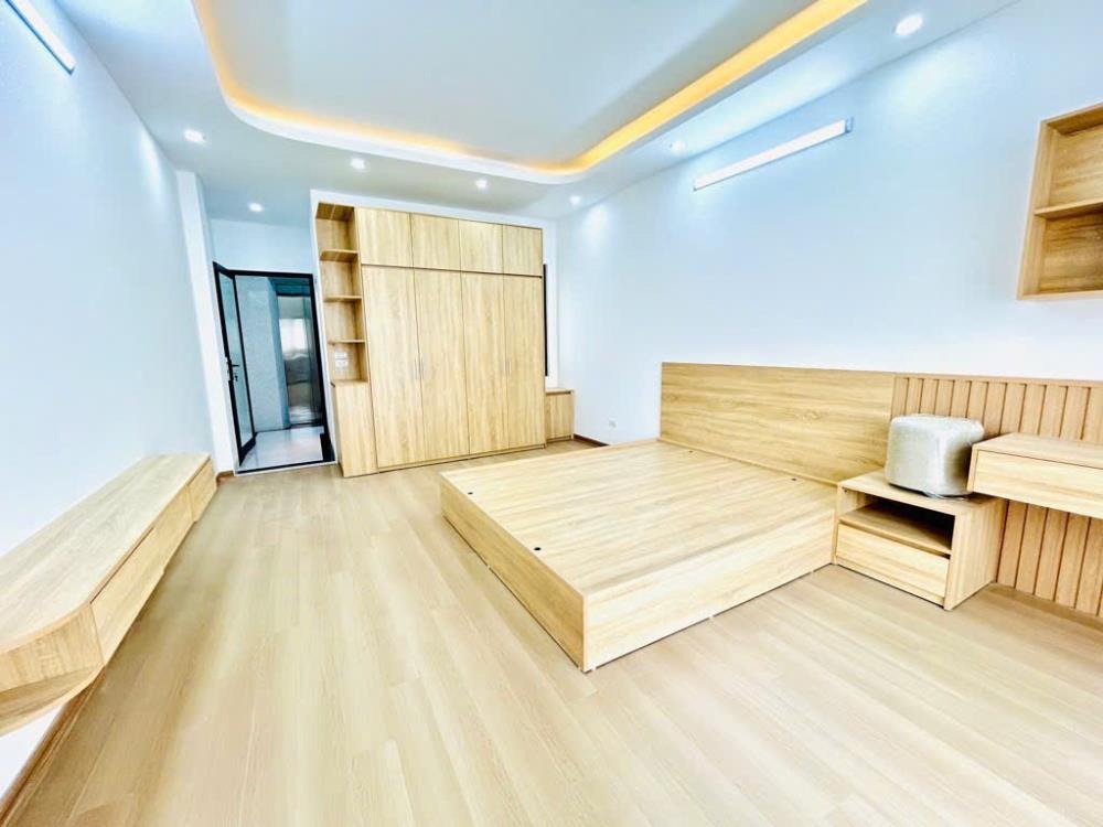 Bán nhà Mai Động, 5 tầng, thang máy, ô tô đỗ cửa - Giá Tốt