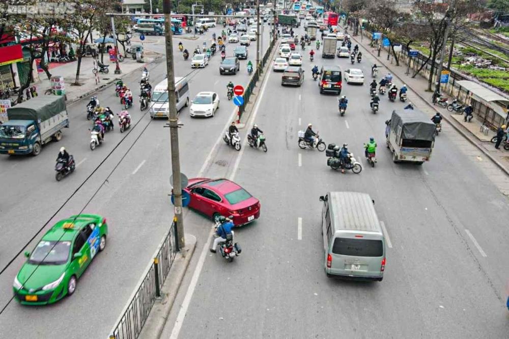 Bán nhà phố Giải Phóng, 55m2, 6 tầng, thang máy, giá 12 tỷ