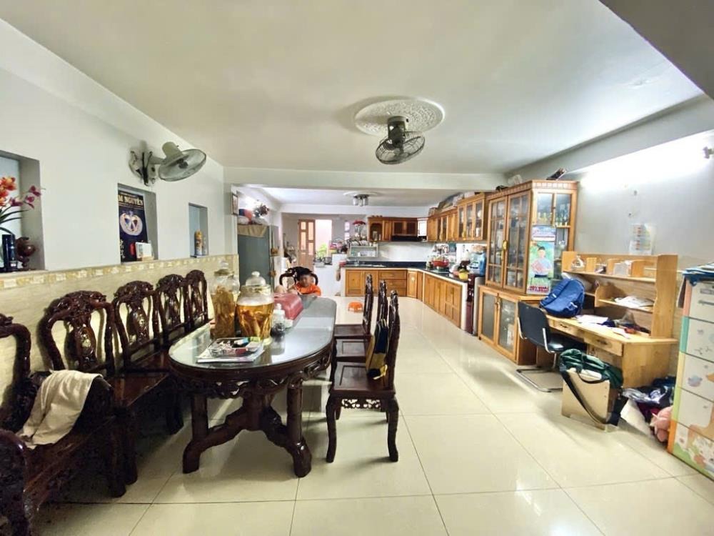 Bán gấp nhà mặt tiền thụt, 5 tầng, 170m2, hẻm 6m, P15 Tân Bình - Giá 15.x tỷ