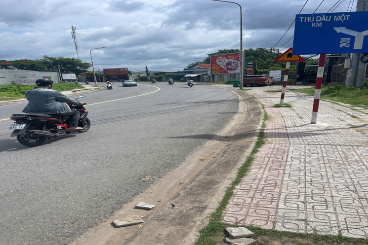 CHỦ GỬI BÁN GẤP LÔ ĐẤT MẶT TIỀN ĐƯỜNG NHỰA THỊ XÃ TÂN UYÊN TỈNH BÌNH DƯƠNG