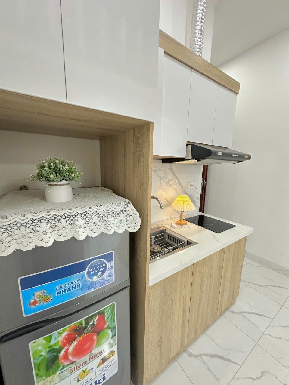 Cho thuê căn hộ studio 25m2 - Vũ Thạnh, Ô Chợ Dừa - Full nội thất - 4.8tr/th