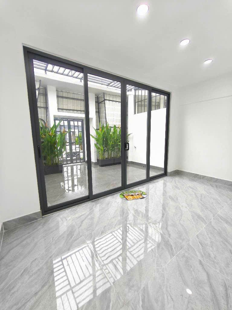 Bán nhà Hiệp Thành, Quận 12: 3PN, 16m dài, Giá 4 tỷ Bớt Lộc