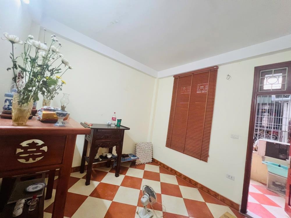 Cực hiếm - Nhà đẹp Cầu Giấy - 6.95 tỷ - Ngõ thoáng, vuông vắn