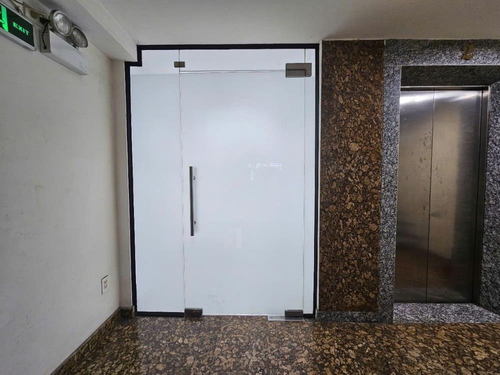Văn phòng cho thuê mặt tiền Đào Duy Anh, Quận Phú Nhuận, TP.HCM