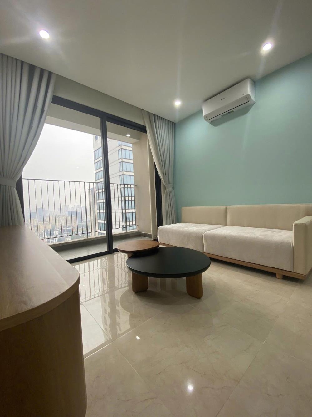 Bán căn 2PN VinHomes D’Capitale giá chỉ 7.x tỷ - Vị trí đẹp, nội thất hoàn thiện