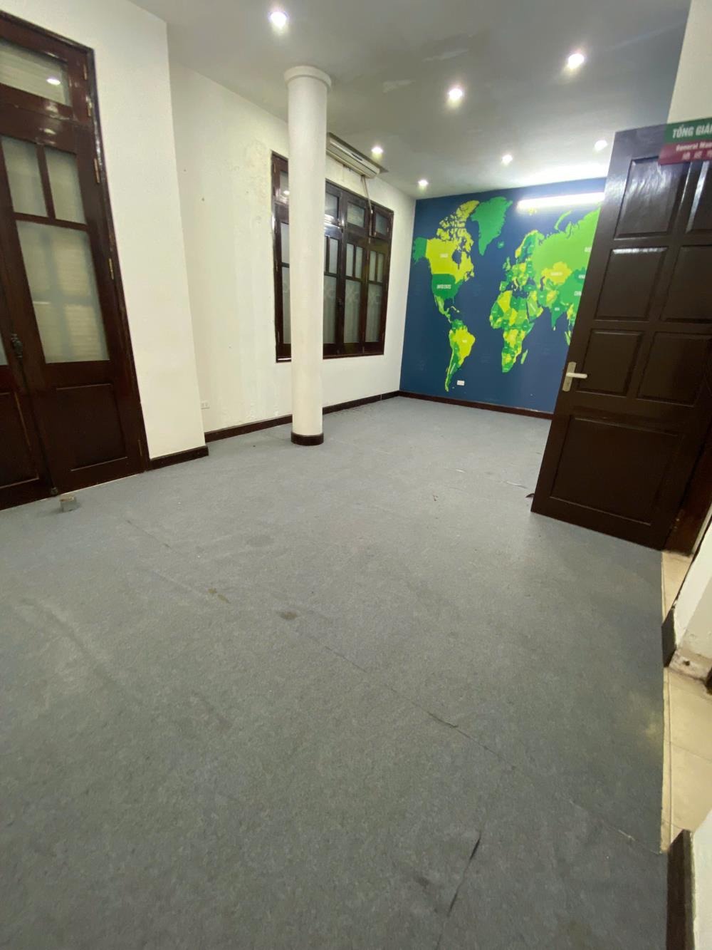 Cho Thuê Nhà Mai Dịch, Cầu Giấy - 120m2, 4 Tầng, Mặt Tiền 7m, Giá 22tr