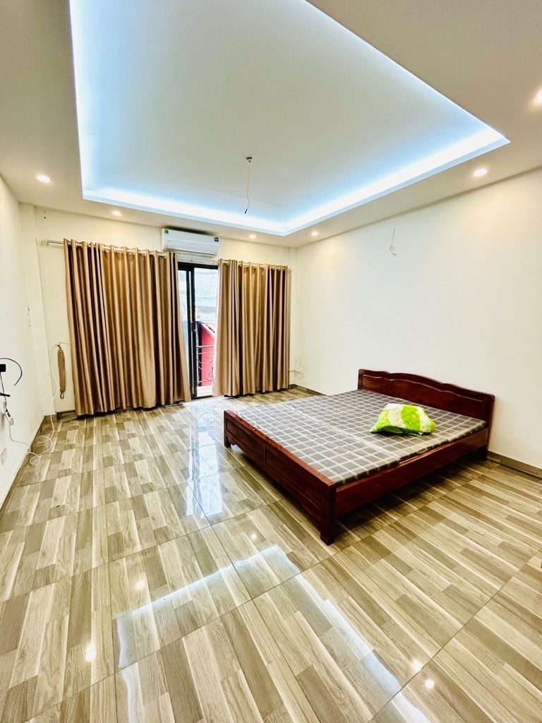 Cần Bán Gấp Nhà Tam Trinh 60m2, 5 Tầng, Giá 10 Tỷ - Vị Trí Đắc Địa