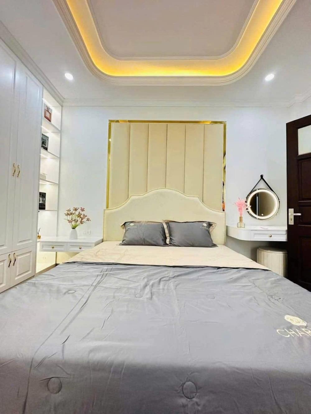 Mỗ Lao Hà Đông: Biệt Thự 5 Tầng, Oto Đỗ Cửa, Kinh Doanh Đỉnh Cao - Giá 8 Tỷ