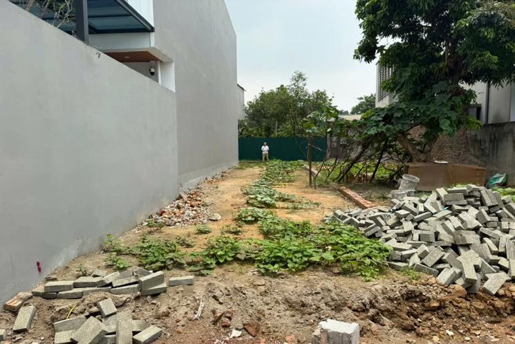 BÁN 84M2 ĐẤT  Nguyên Khê - Đông Anh mặt tiền 4m, 5 tỷ.Ô TÔ VÀO ĐẤT