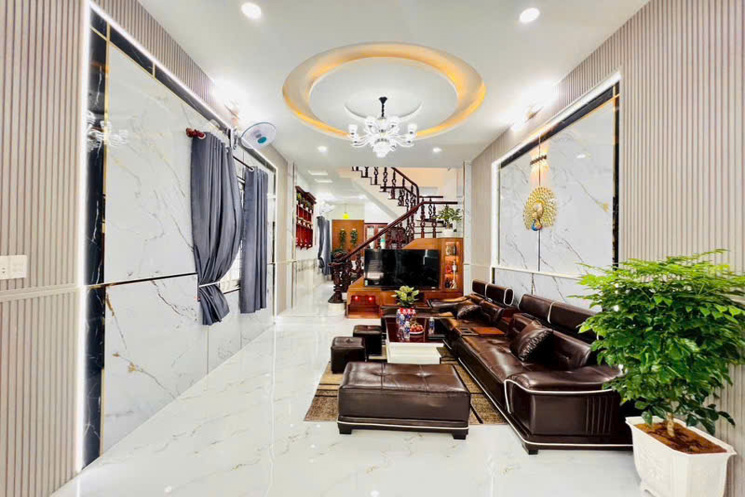 BÁN NHÀ Ở HIỆP THÀNH - FULL NỘI THẤT VỚI GIÁ CHỈ NHỈNH 6 TỶ