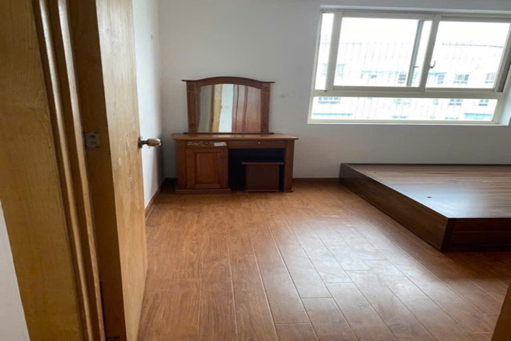 BÁN ĐÁT VÀNG TẠI MẶT PHỐ HỒ TÂY - LẠC LONG QUÂN _170 M .VỈA HÈ 6 M KINH DOANH BẤT CHẤP.XÂY TÒA