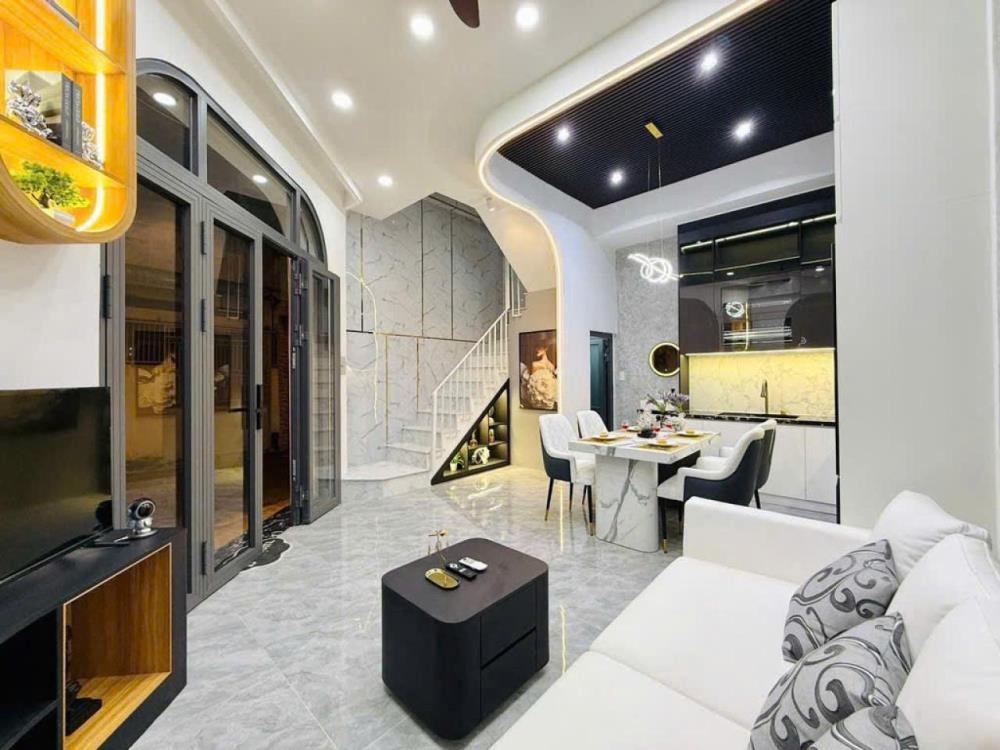 Giảm 200tr: Nhà Mới 3 Tầng, HXT 31m2, Lô Góc Thống Nhất