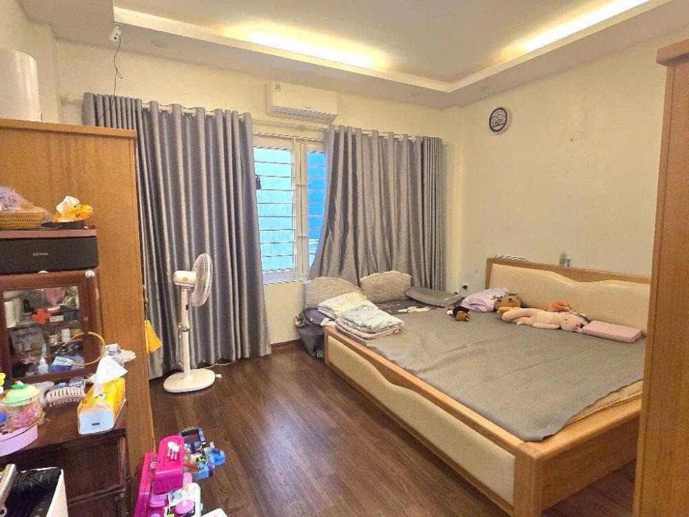 Siêu phẩm nhà đẹp Kim Mã 47m2, mặt tiền 4.5m, gần phố, ngõ nông