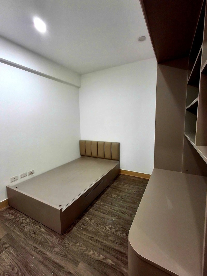 Bán căn hộ 3 ngủ chung cư CT10 Việt Hưng, Nguyễn Cao Luyện, Long Biên - 4.6 tỷ